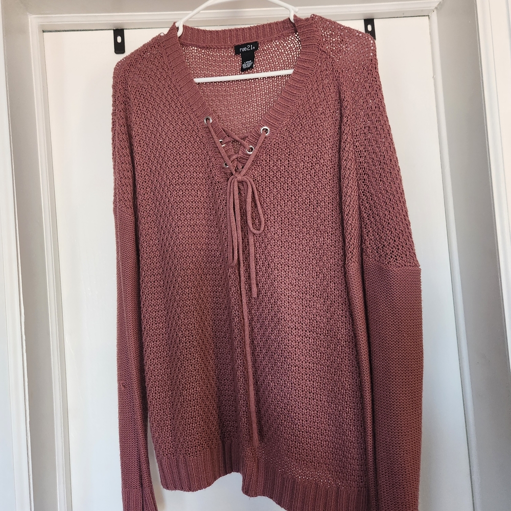 Rue 21 Women's Dusty Rose V-Neck Sweater